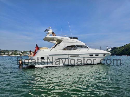 Sealine F43 Flybridge specs and reviews